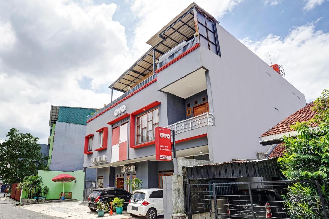Oyo 1932 Srimahi Residence Bandung Kültér fotó